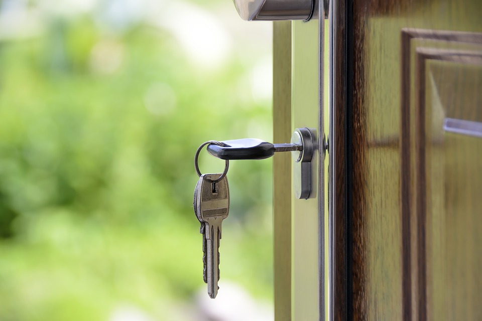 httpspixabay.comescasa teclas clave la puerta 1407562 1.jpg